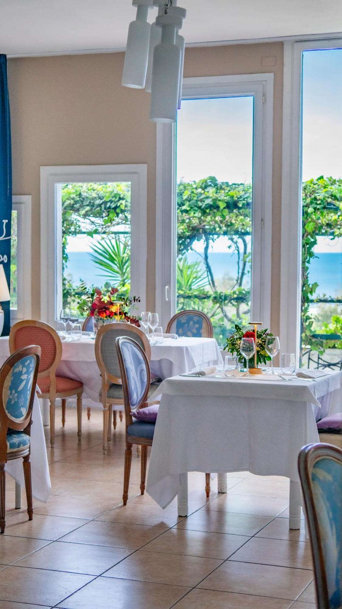 Hotel Sinuessa Terme モンドラゴーネ エクステリア 写真