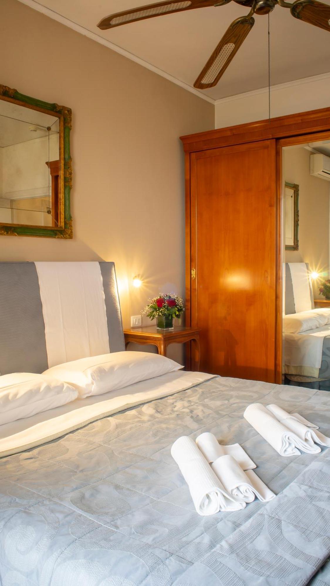 Hotel Sinuessa Terme モンドラゴーネ エクステリア 写真