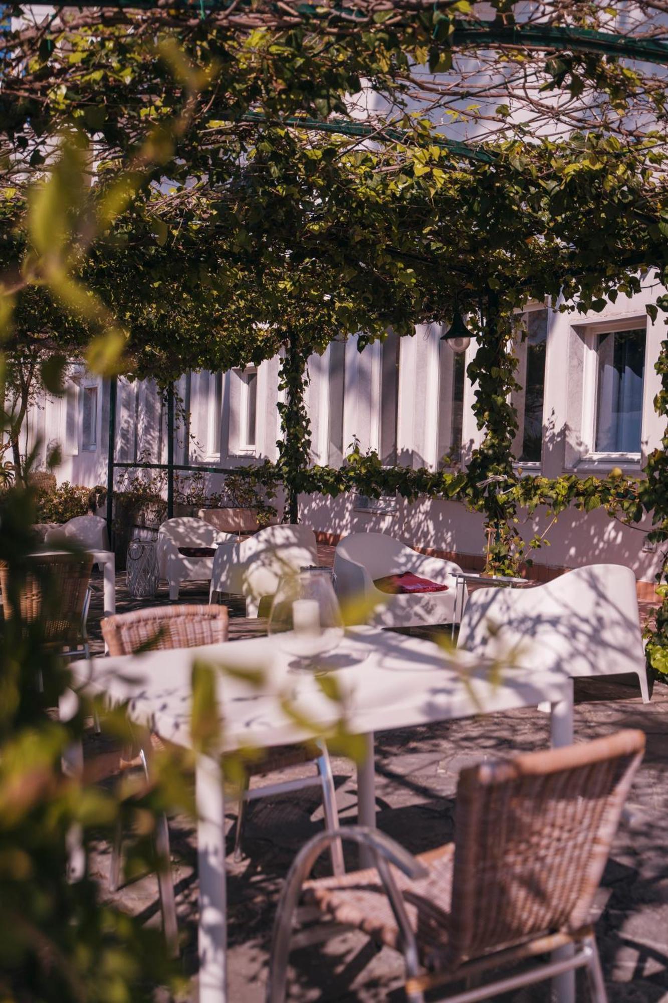 Hotel Sinuessa Terme モンドラゴーネ エクステリア 写真